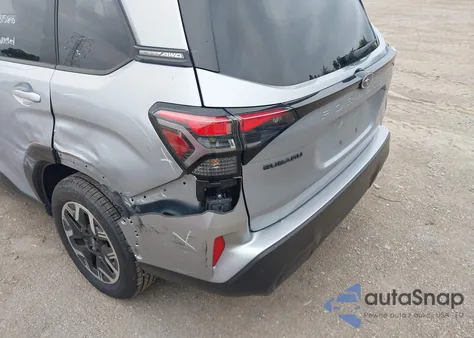 2025 Subaru Forester Premium из США, поврежденный, VIN JF2SLDDC9SH538729